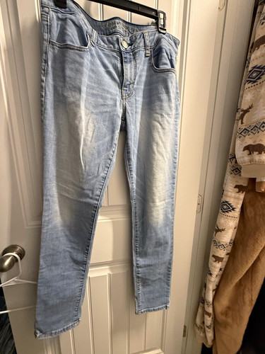 American eagle outfitters - eagle,